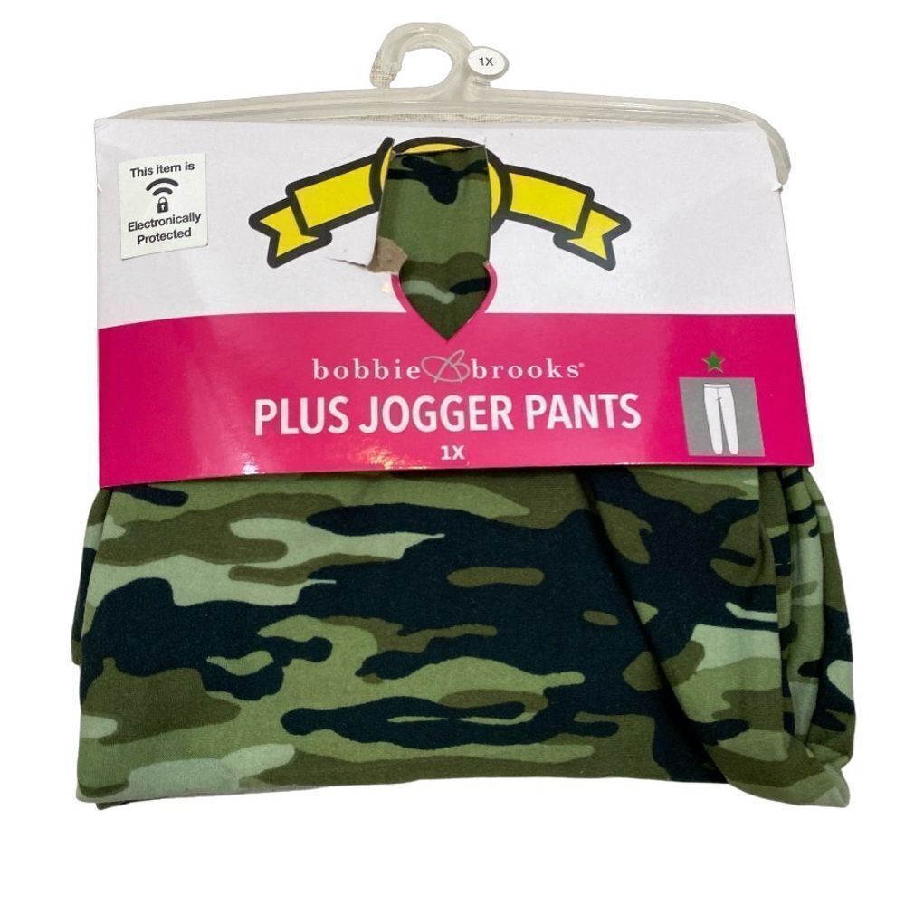 New in Package‎ Bobbie Brooks Brand Camo Jogger Pants M and 1X